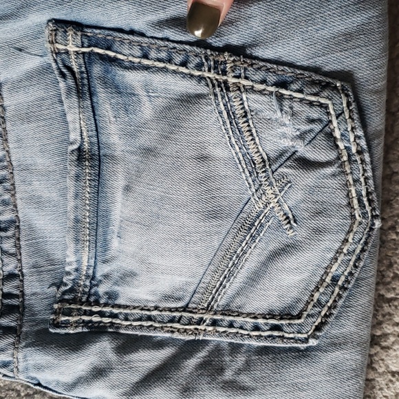 BKE Derek Stretch Relaxed Boot Cut Light Wash Denim Jeans - Picture 12 of 12